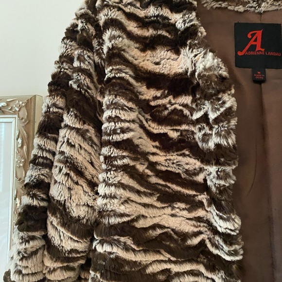 Pre-owned Adrienne Landau Faux Fur Brown Coat/Jacket, size M - Picture 13 of 15